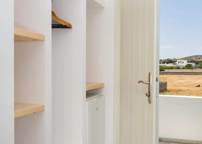 מלון דירות Christiana 3*