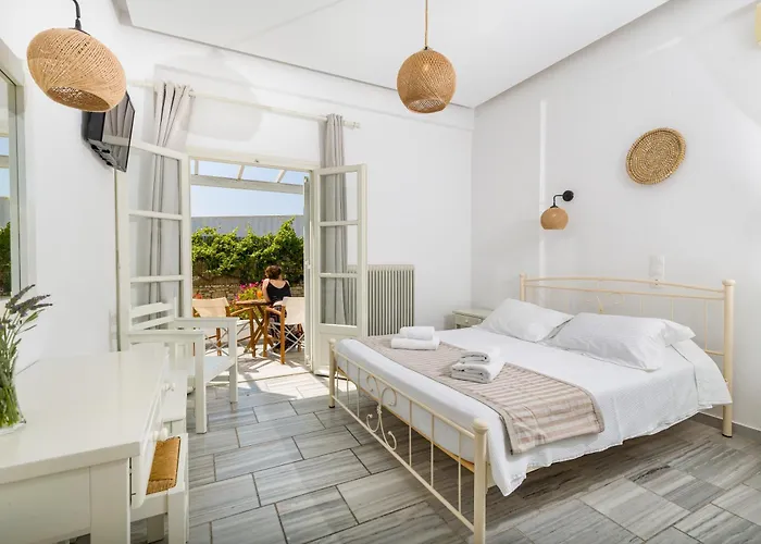 מלון דירות Christiana 3*