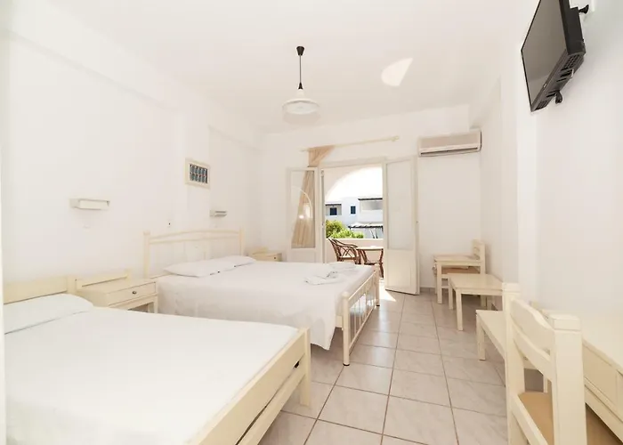 מלון דירות Christiana 3*