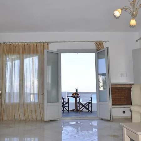 Christiana Aparthotel 3*
