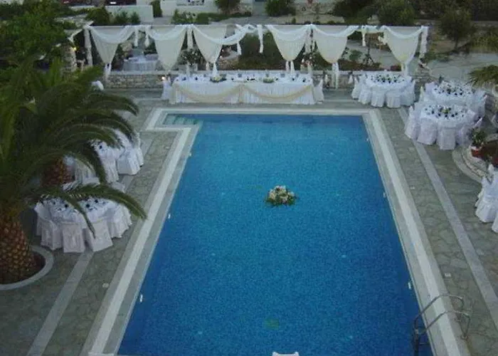 Lejlighedshotel Christiana Ampelas